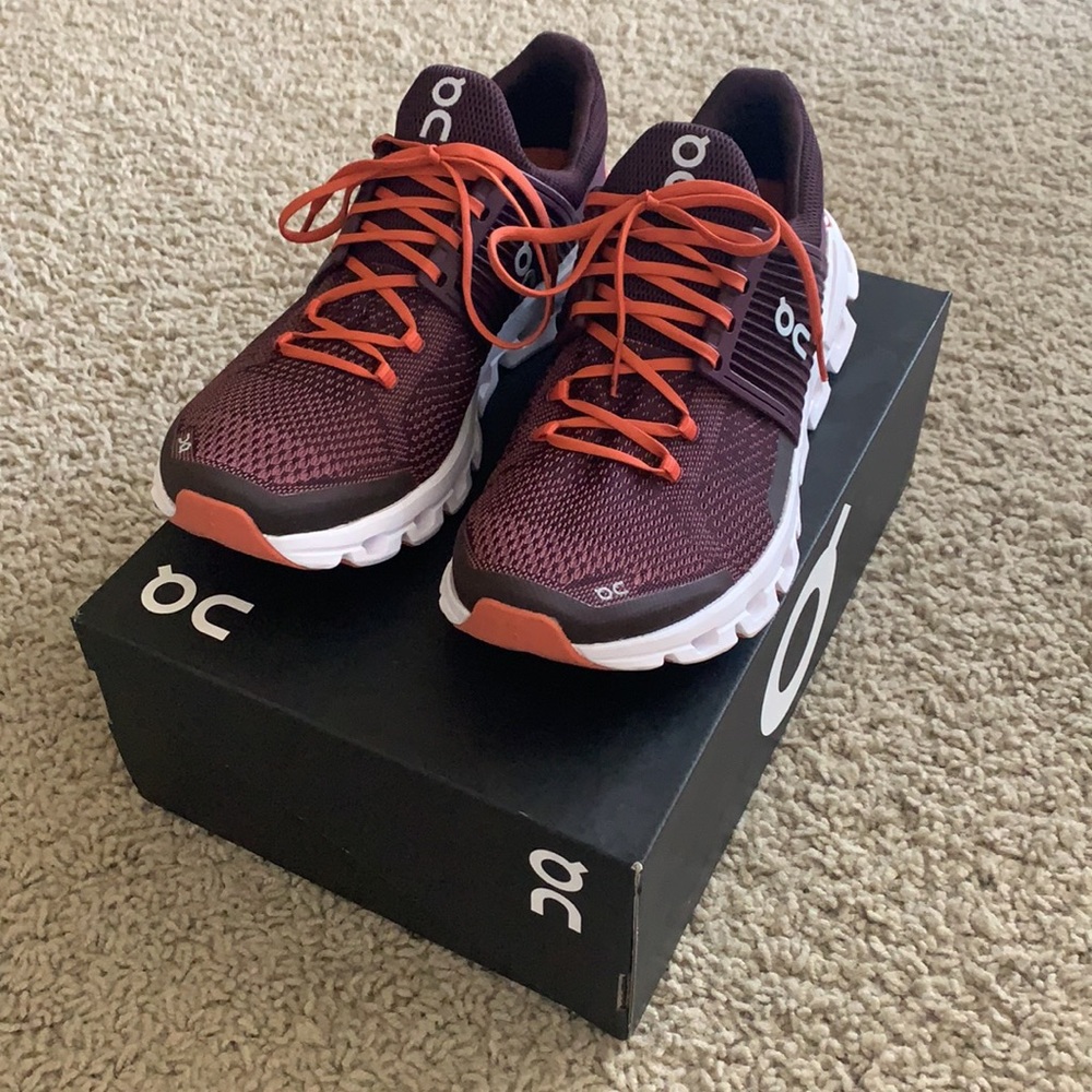 On Cloudswift Running Shoe - size 9.5